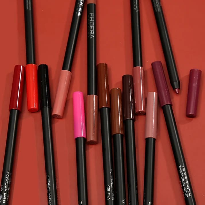 Phoera Matte Lip Liner