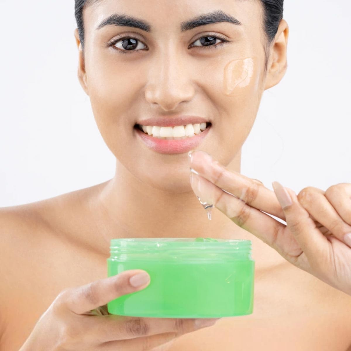 Nior Aloe Vera 99.99% Moisture Soothing Gel